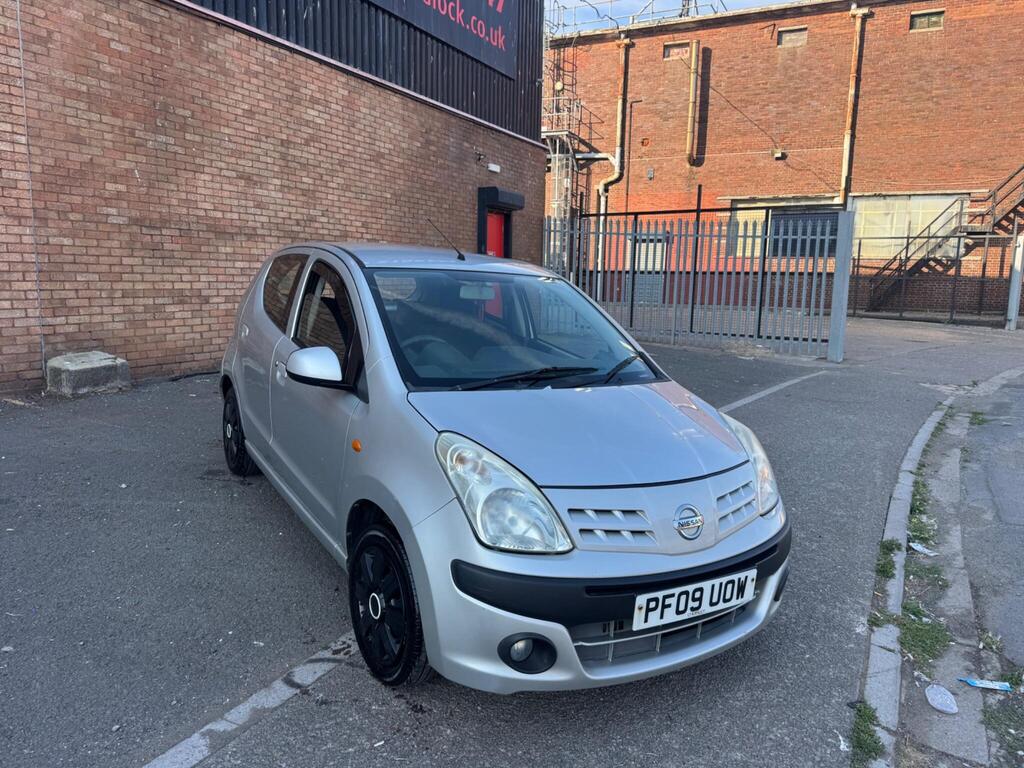 Nissan Pixo