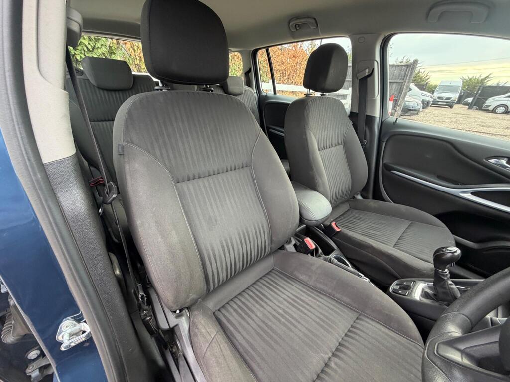 2016 Vauxhall Zafira Tourer thumbnail 18