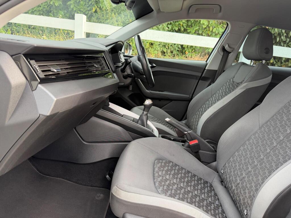 2019 Audi A1 thumbnail 33