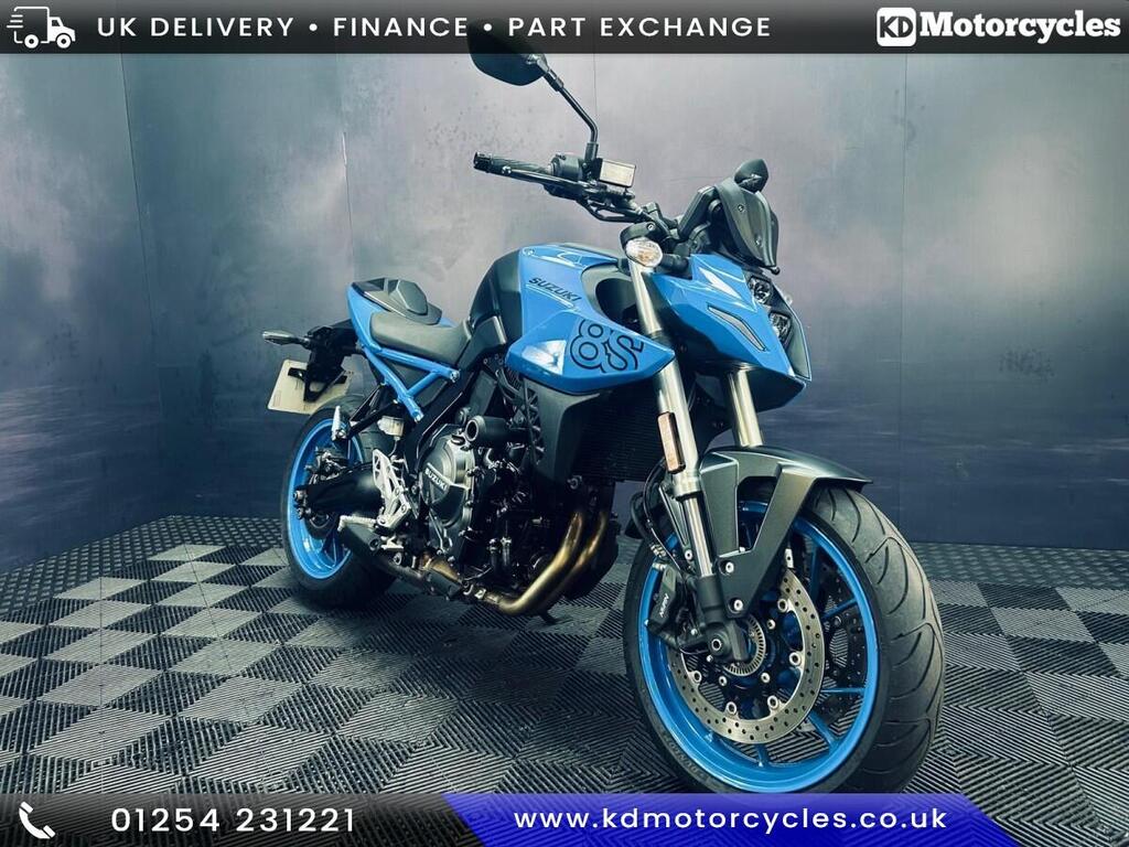 Suzuki GSX-8S