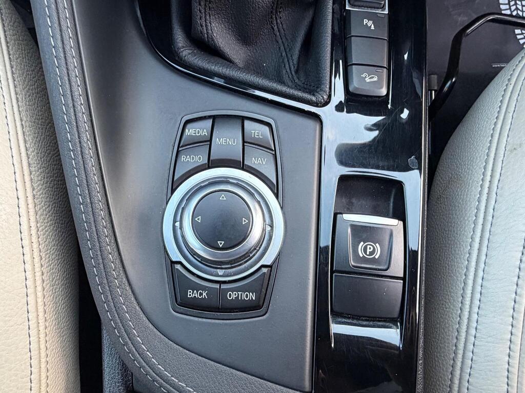 2015 BMW X1 thumbnail 27