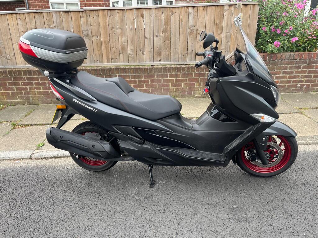 Suzuki Burgman 400