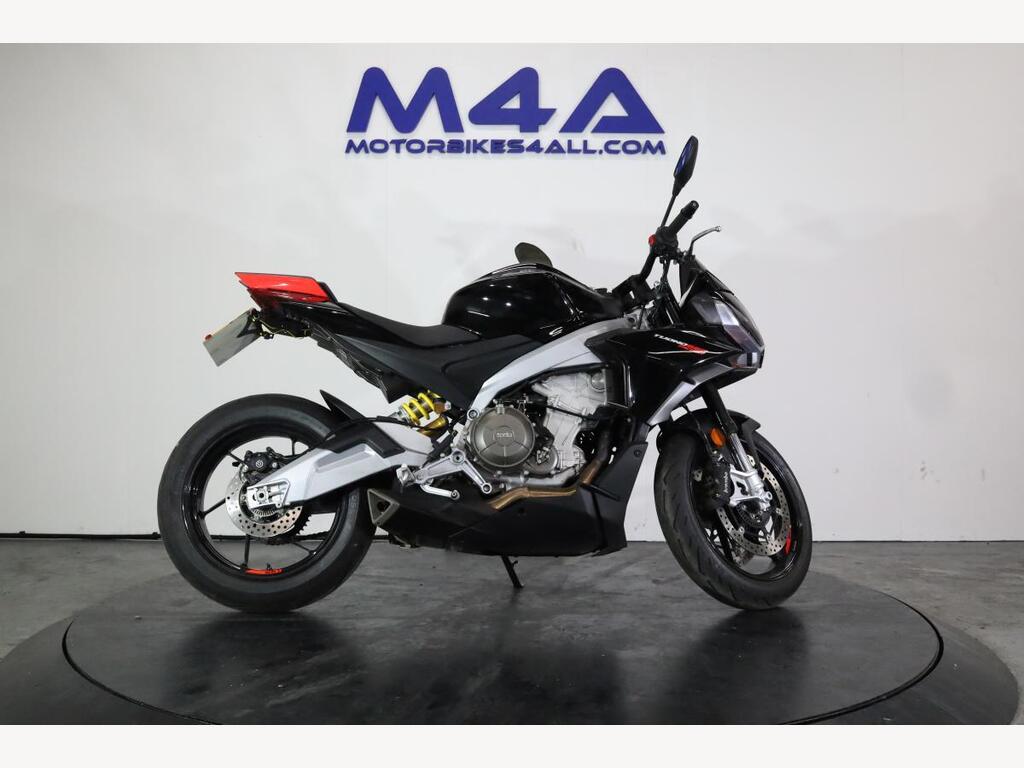 Aprilia Tuono 660