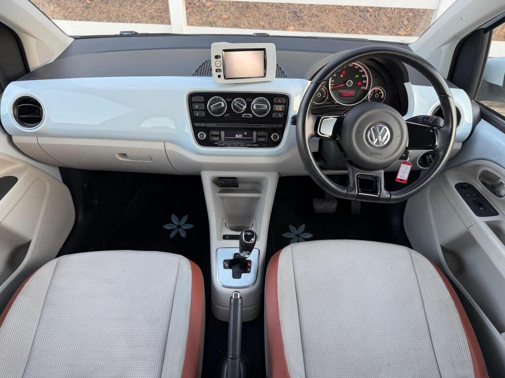 2013 Volkswagen up! thumbnail 2