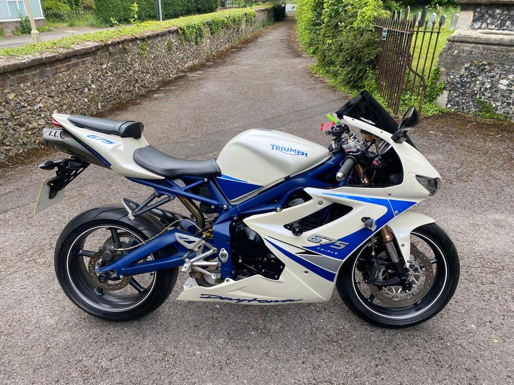 Triumph Daytona 675