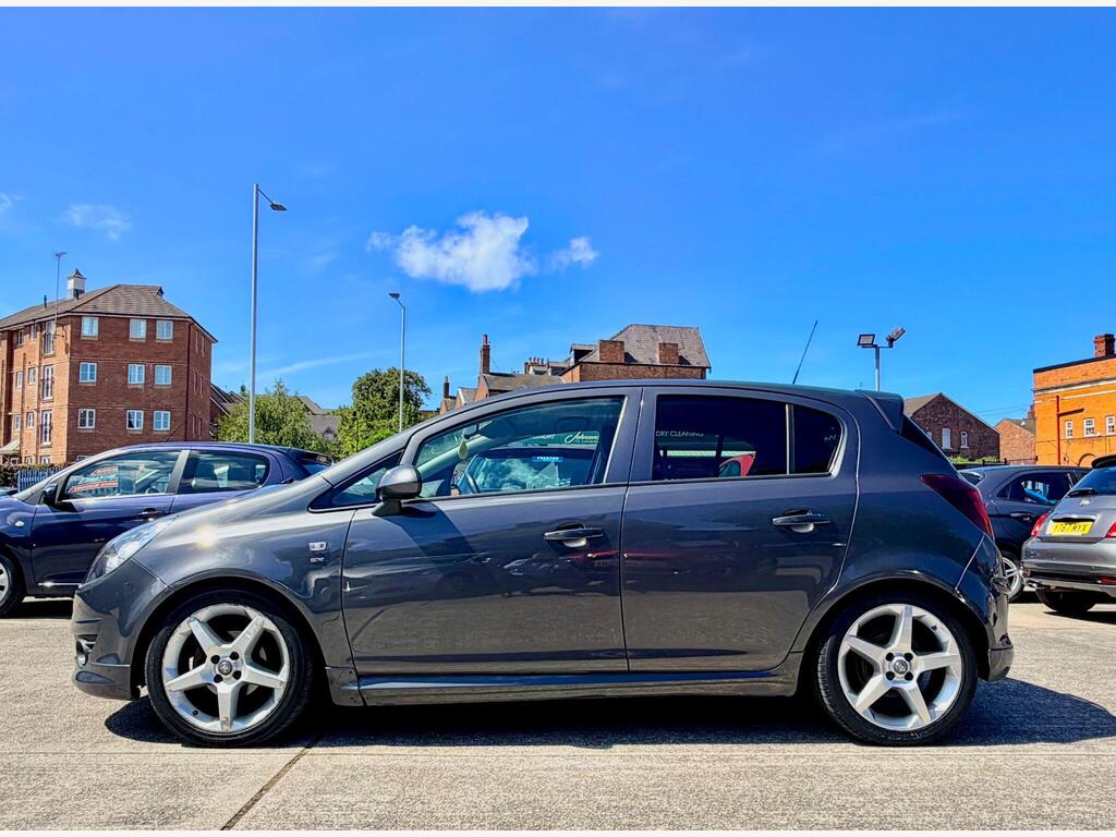 Vauxhall Corsa Hatchback 1.4i 16v SRi 5dr (a/c)