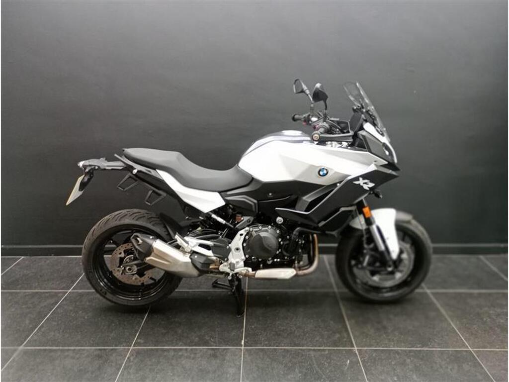 BMW F 900 XR