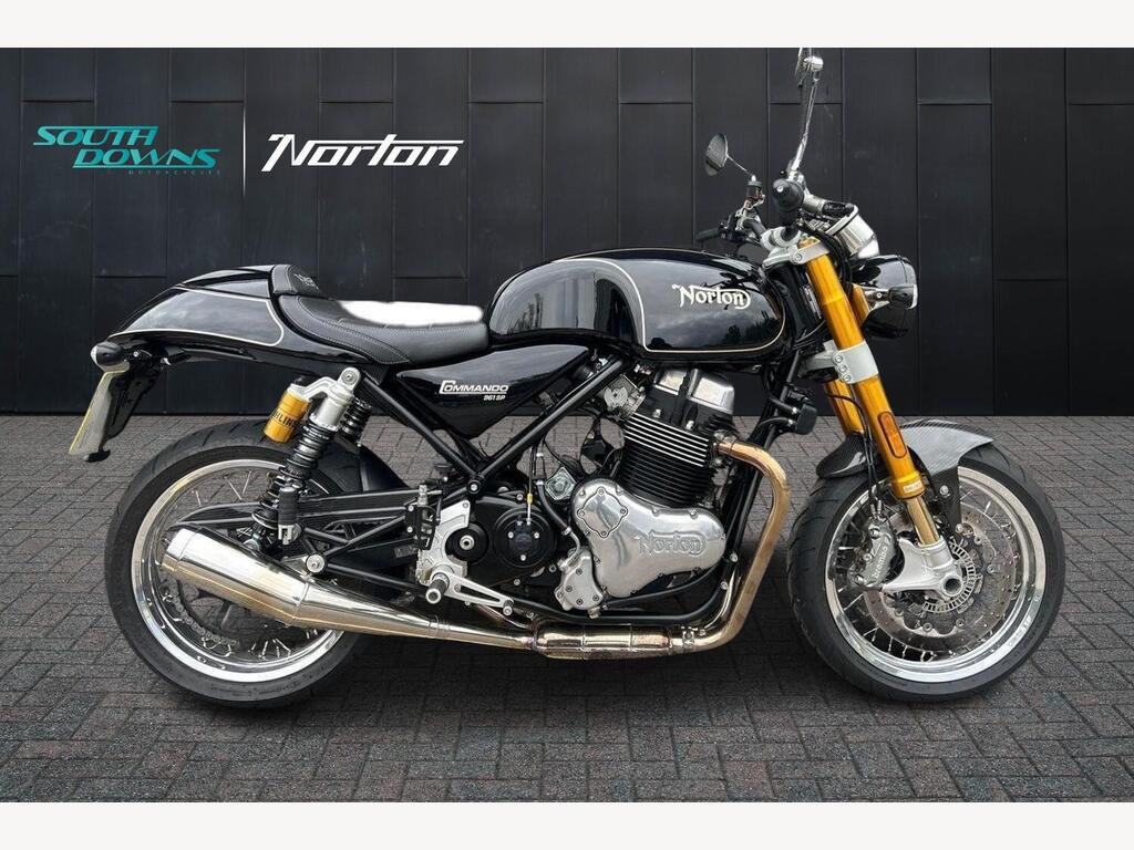 Norton Commando 961