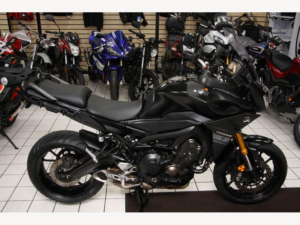 Yamaha TRACER 900