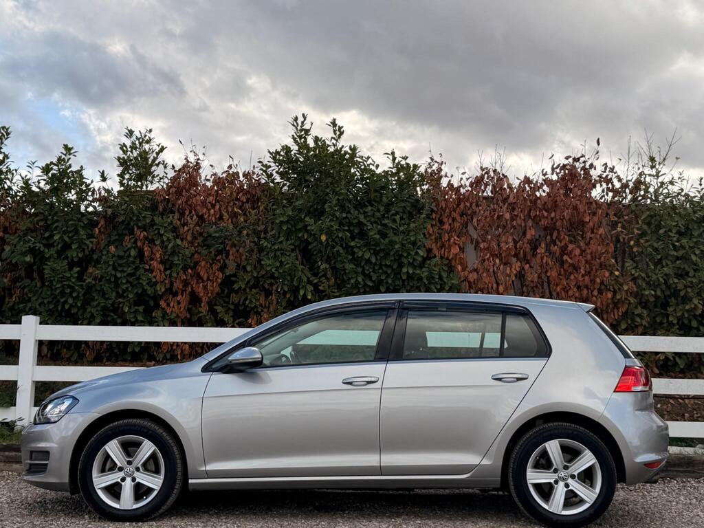 2015 Volkswagen Golf thumbnail 17