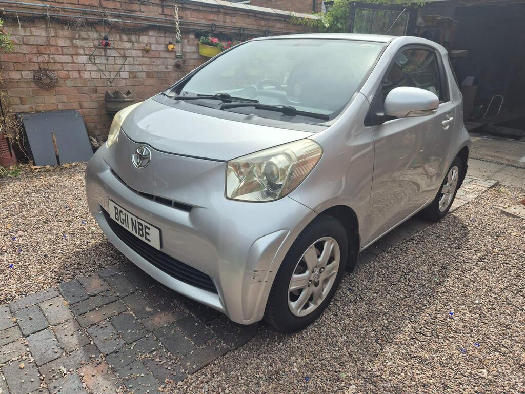 Toyota iQ