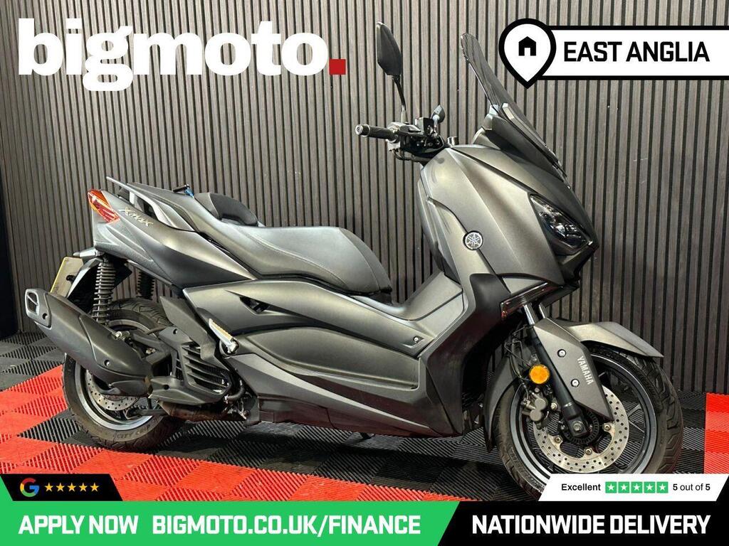 Yamaha XMAX 125
