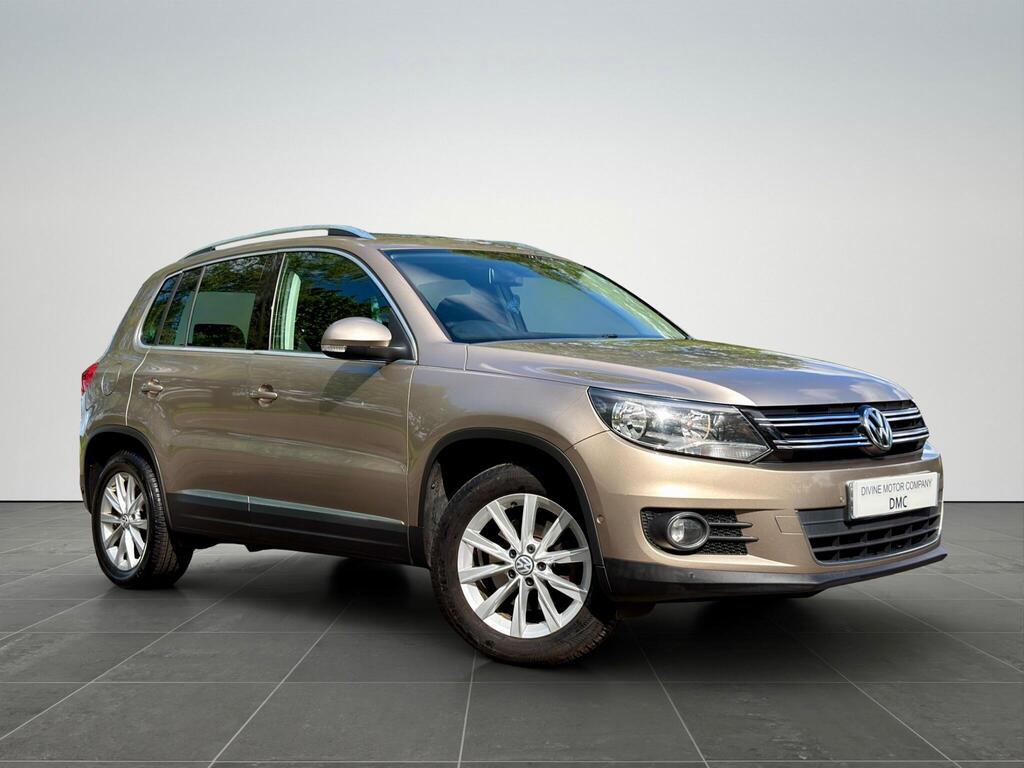 Volkswagen Tiguan SUV 2.0 TDI BlueMotion Tech SE 4WD Euro 5 (s/s) 5dr