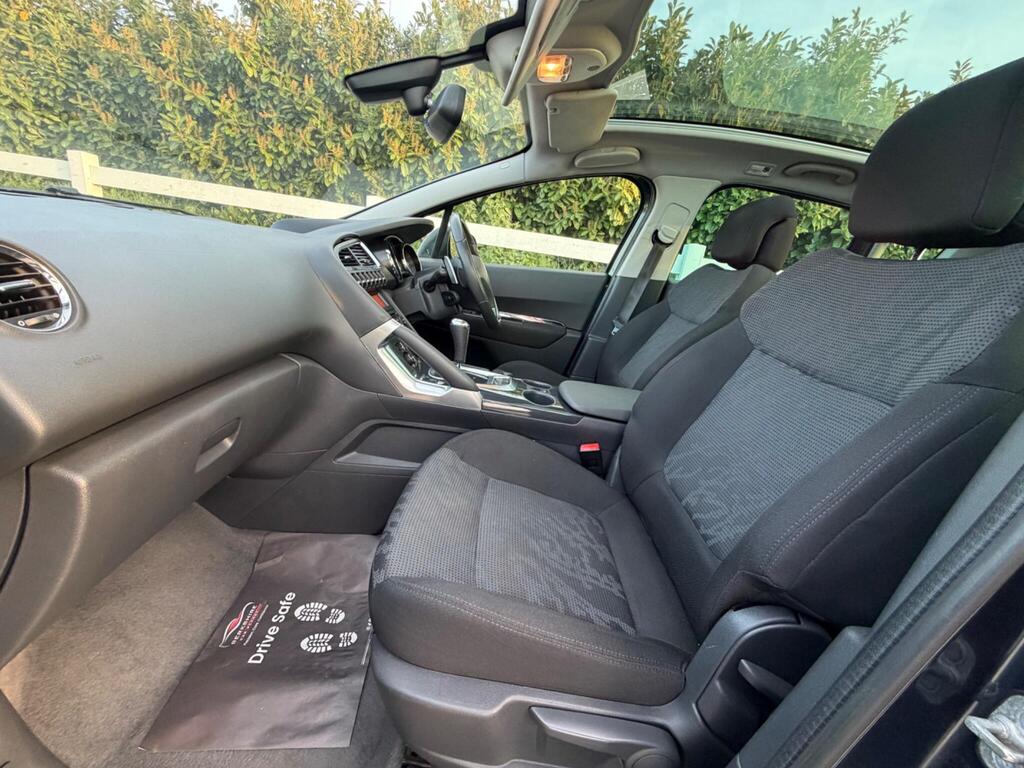 2011 Peugeot 3008 thumbnail 25