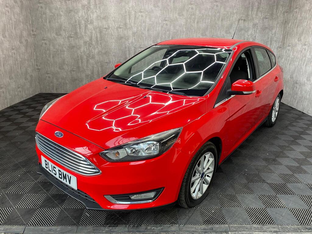 Ford Focus Hatchback 1.0T EcoBoost Titanium Euro 6 (s/s) 5dr