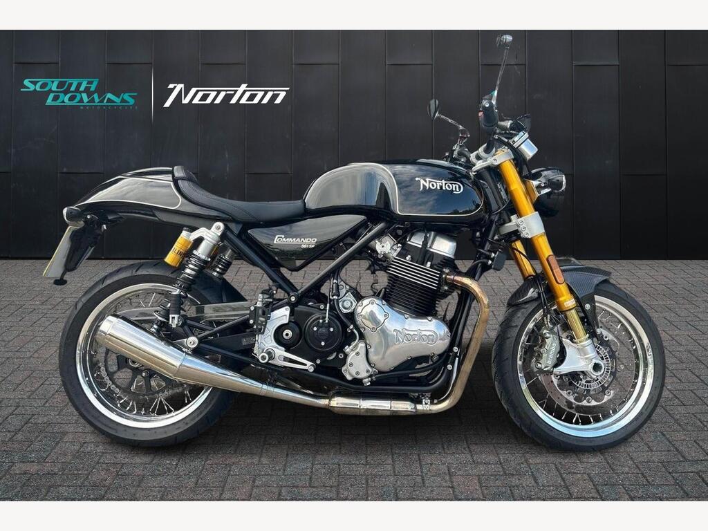Norton Commando 961