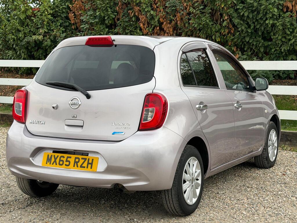2015 Nissan Micra thumbnail 14