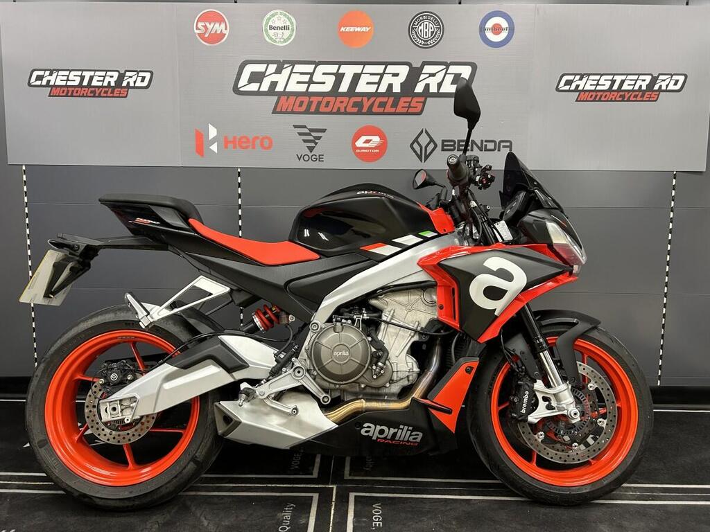 Aprilia Tuono 660