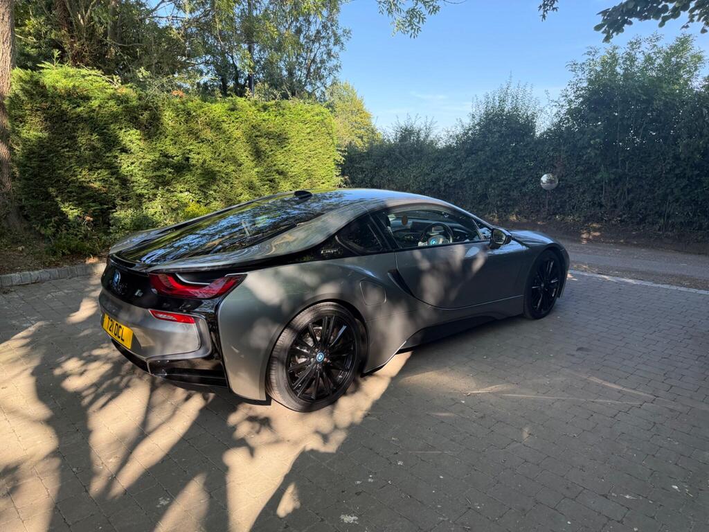 BMW i8