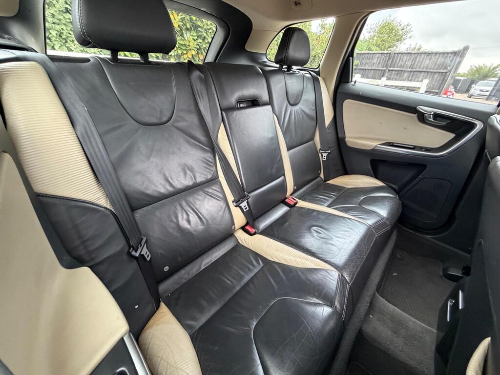 2012 Volvo XC60 thumbnail 21