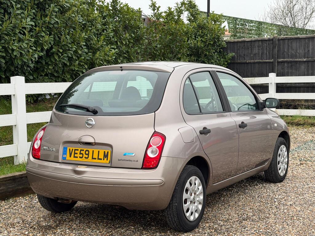 2009 Nissan Micra thumbnail 15
