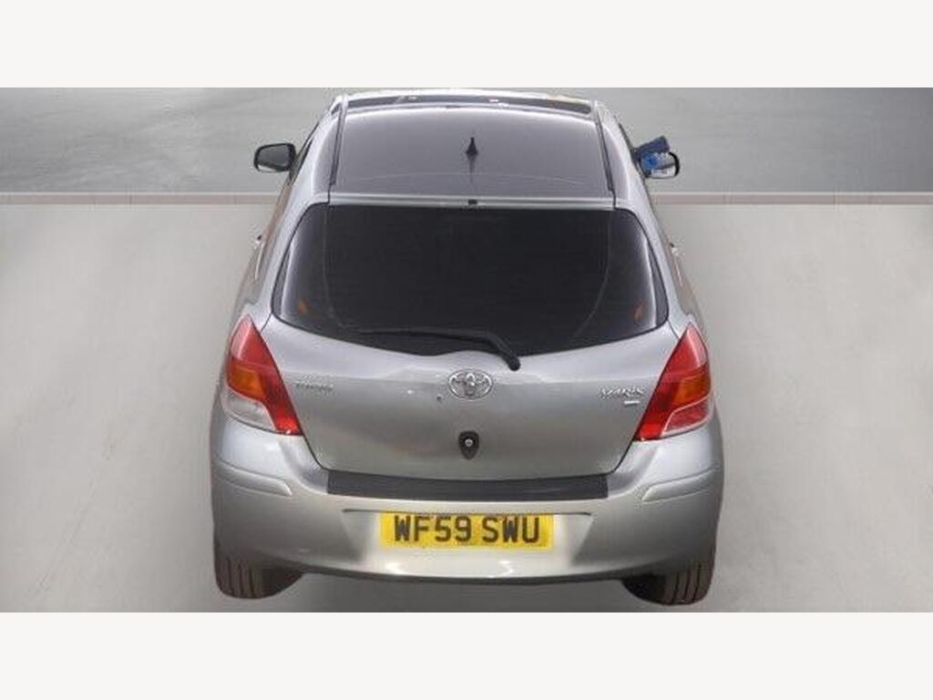 2009 Toyota Yaris thumbnail 7