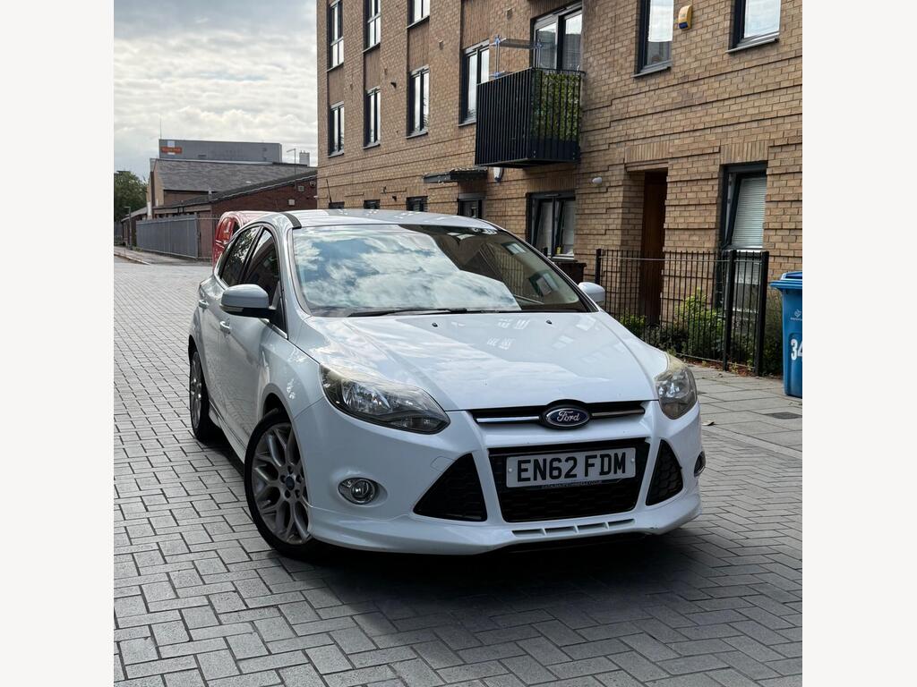 Ford Focus Hatchback 1.0T EcoBoost Zetec S Euro 5 (s/s) 5dr