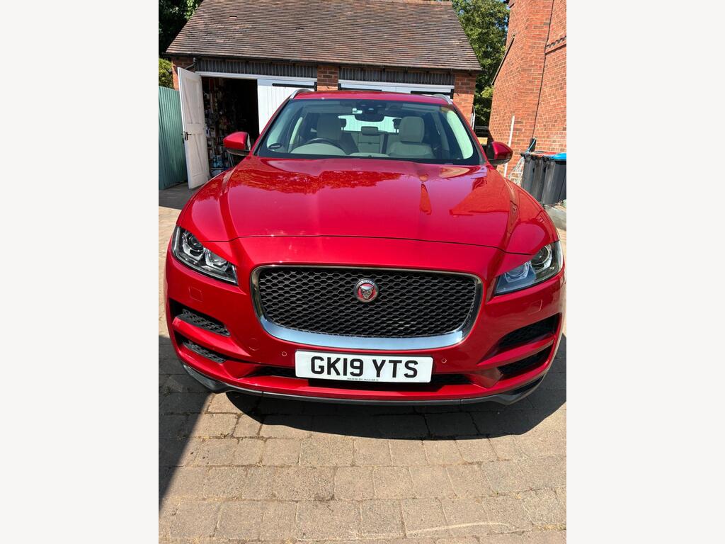 Jaguar F-PACE