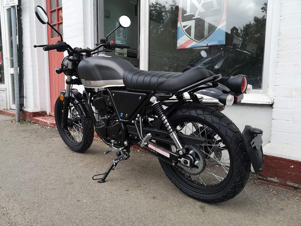 Used Lexmoto Tempest Naked 125 in Farnborough