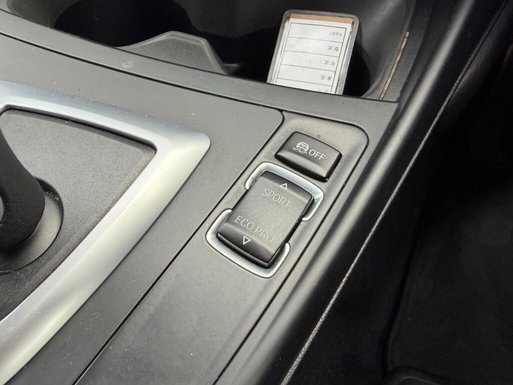2015 BMW 1 Series thumbnail 26