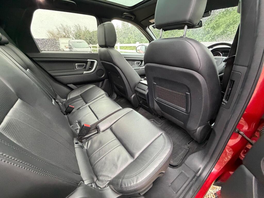 Land Rover Discovery Sport 2.0 Si4 HSE Auto 4WD Euro 6 (s/s) 5dr thumbnail 37