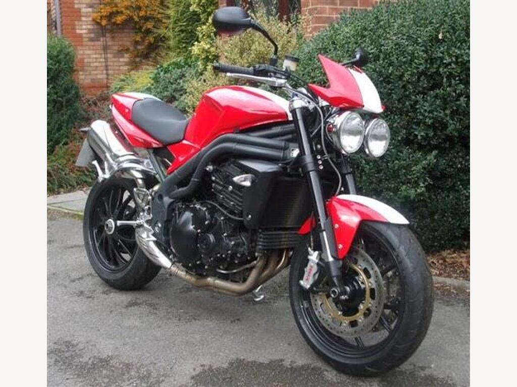 Triumph Speed Triple 1050