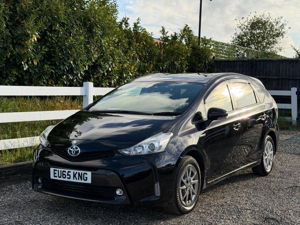 2015 Toyota Prius+ thumbnail 6