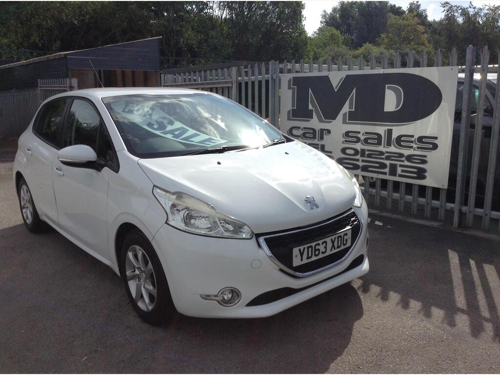Peugeot 208 Hatchback 1.2 VTi Active Euro 5 5dr