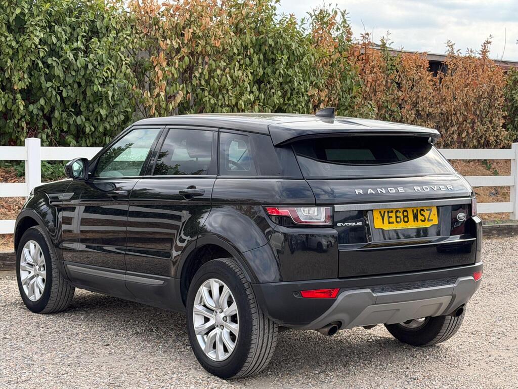 2018 Land Rover Range Rover Evoque thumbnail 9