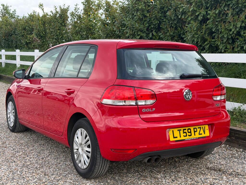 2010 Volkswagen Golf thumbnail 6