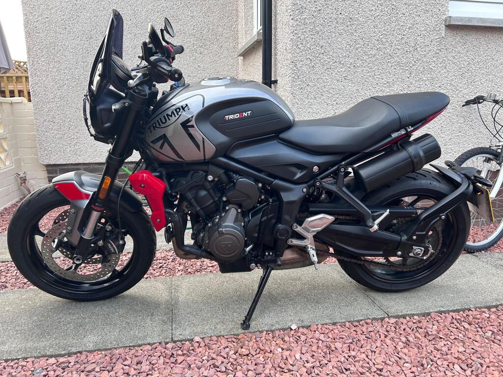 Triumph Trident 660