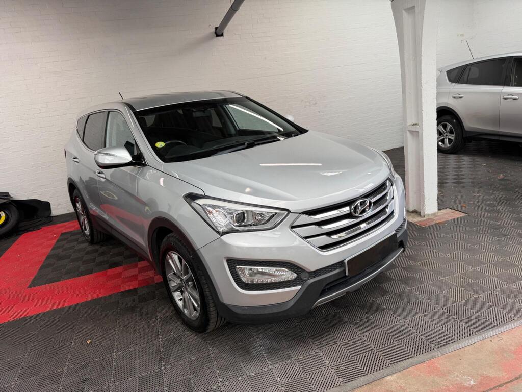 Hyundai Santa Fe SUV 2.2 CRDi Style Auto 4WD Euro 5 5dr (5 seat)