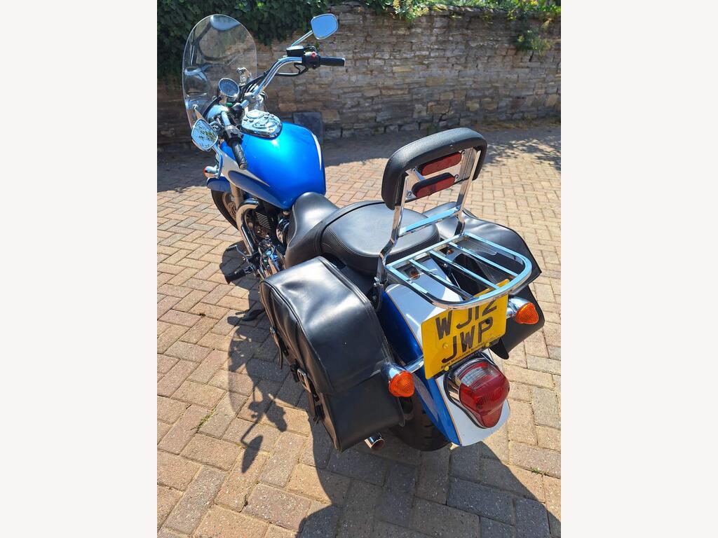 Triumph Bonneville America 865