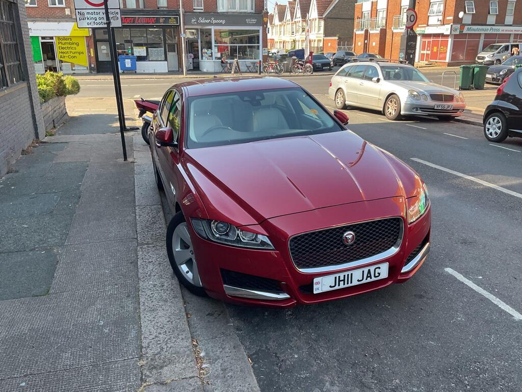 Jaguar XF