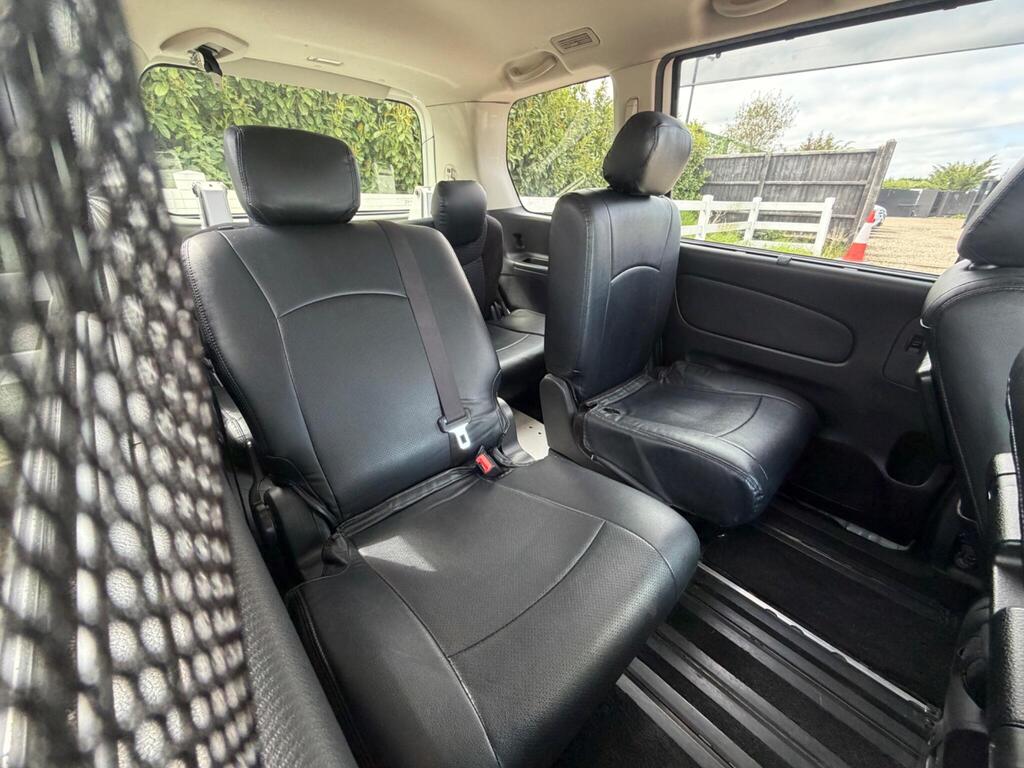 2014 Nissan Serena thumbnail 25