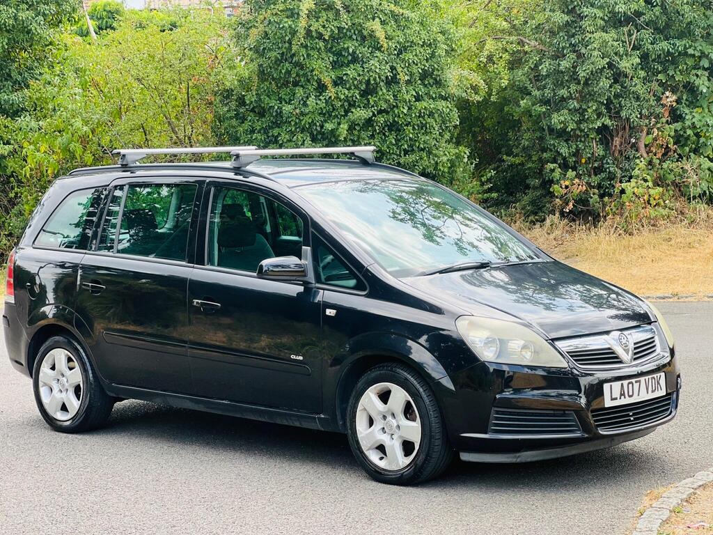 Vauxhall Zafira MPV 2.2 16V Club Auto Euro 4 5dr