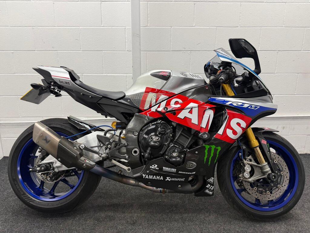Yamaha R1M
