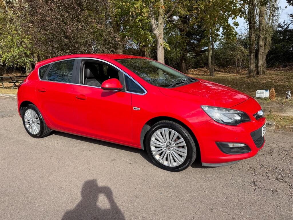 Vauxhall Astra Hatchback 1.6 16v Excite Euro 5 5dr