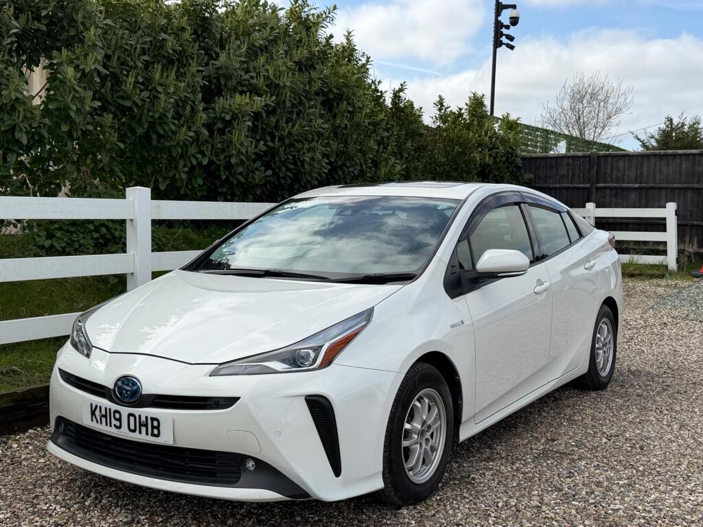 2019 Toyota Prius thumbnail 2