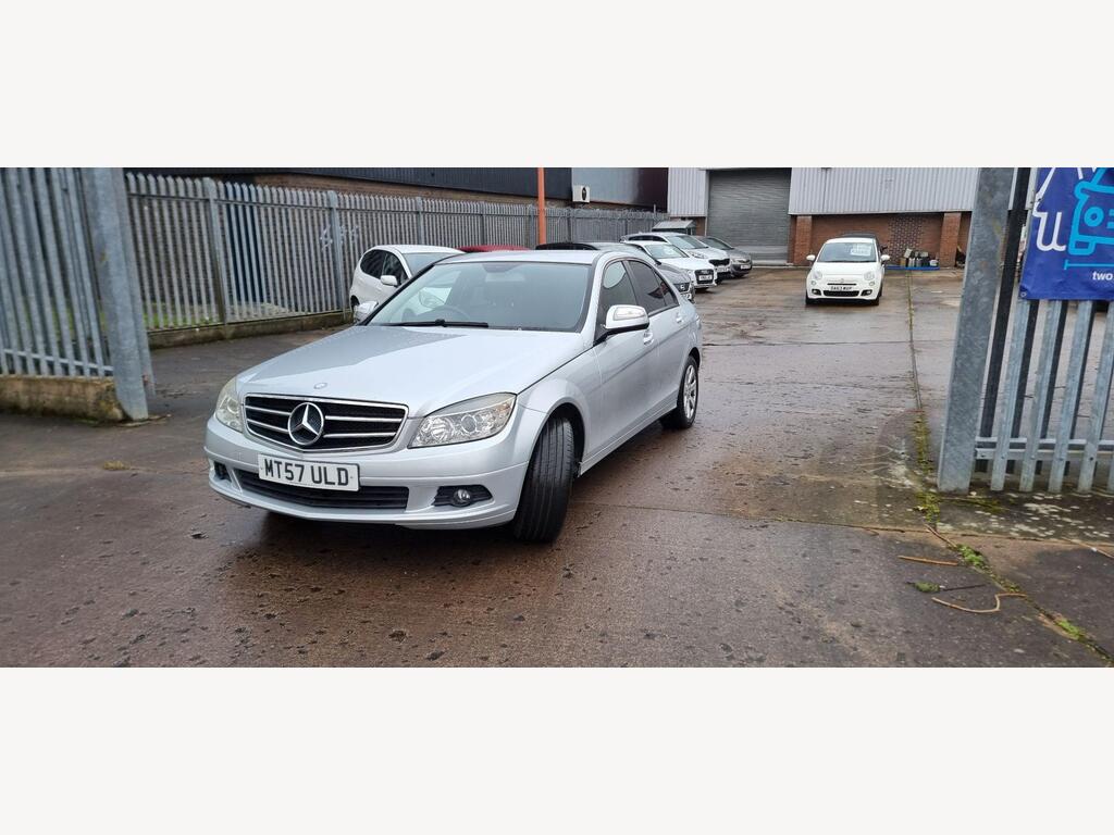 Mercedes-Benz C Class Saloon 2.1 C220 CDI SE Auto Euro 4 4dr