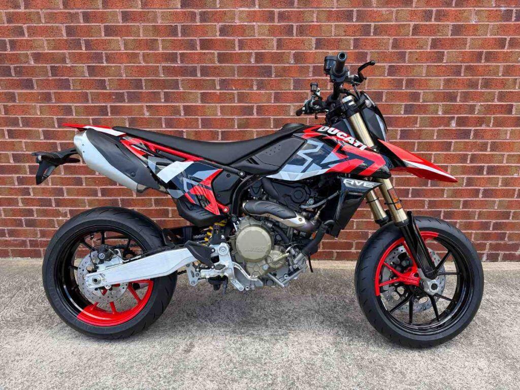 Ducati Hypermotard 698