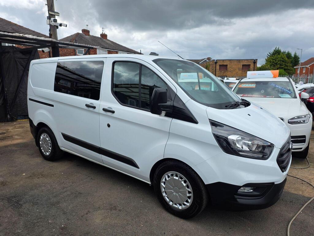 Ford Transit Custom Combi Van 2.0 ECO BLUE DCIV CREW VAN EURO6 SWB