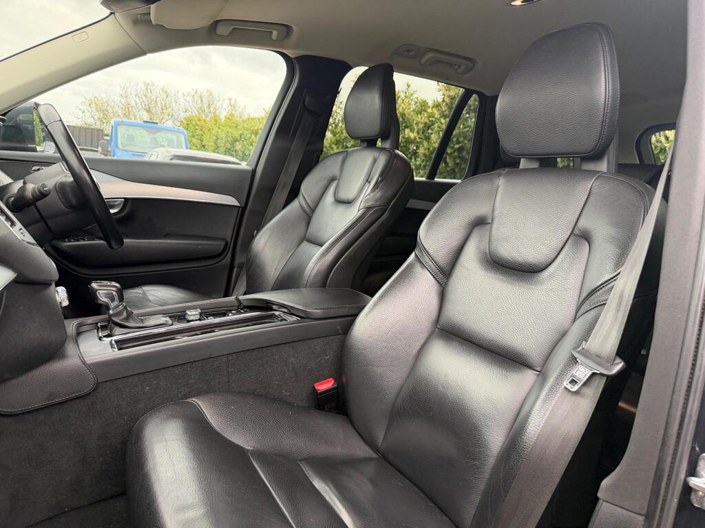 2018 Volvo XC90 thumbnail 38