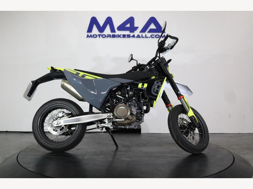 Husqvarna 701 Supermoto